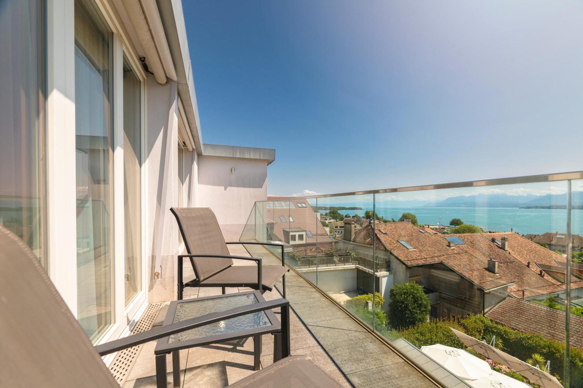 Ambassador Boutique Hotel Nyon Exteriör bild