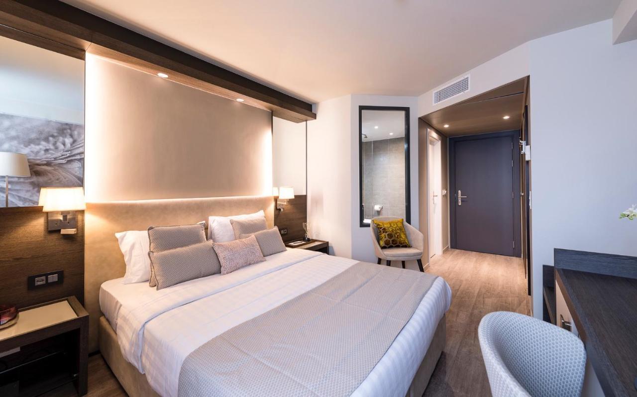 Ambassador Boutique Hotel Nyon Exteriör bild